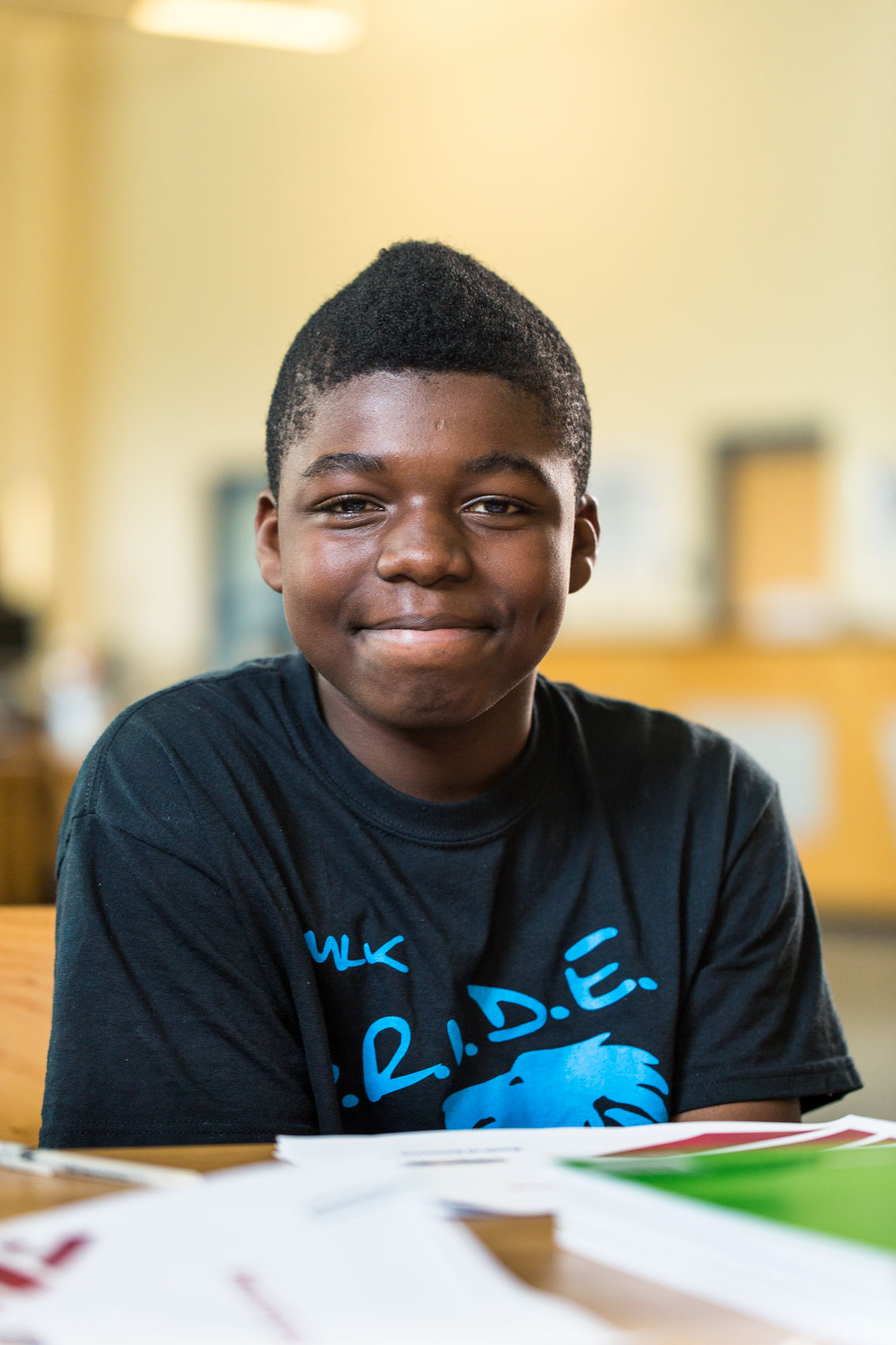 kid-in-library-dmv-commercial-photography-eli-meir-kaplan